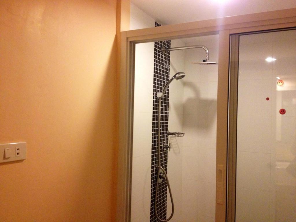 Bh Business Hotel Банкок Стая снимка